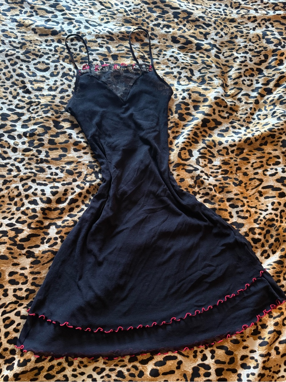 VINTAGE ARIANNE BLACK & RED LACE SLIP DRESS